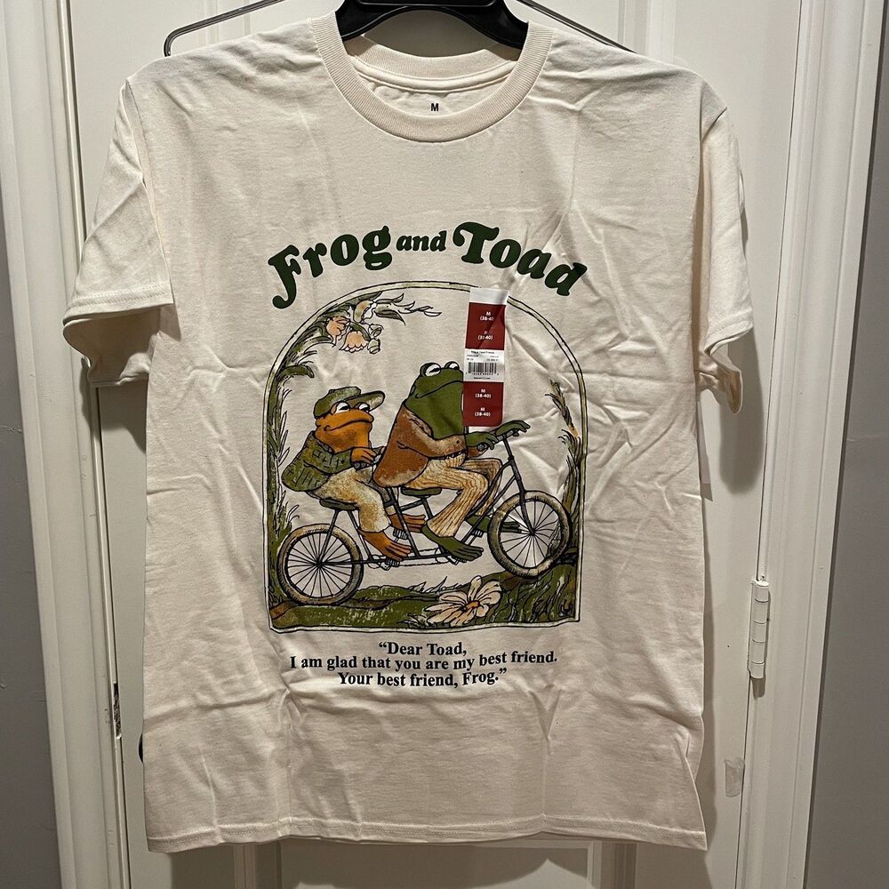Men’s Graphic Shirt Frog And Toad size Medium NEW